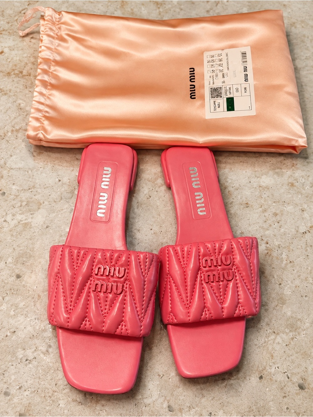 Source Unknown Coral Pink Quilted Slide Sandals